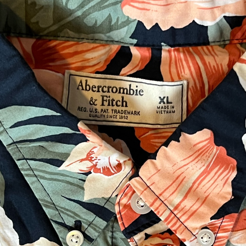 Abercrombie & Fitch Button Up - image 2